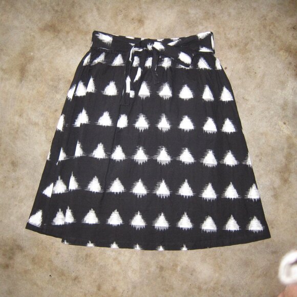 Passion June Linen Skirt - Picture 3 of 4